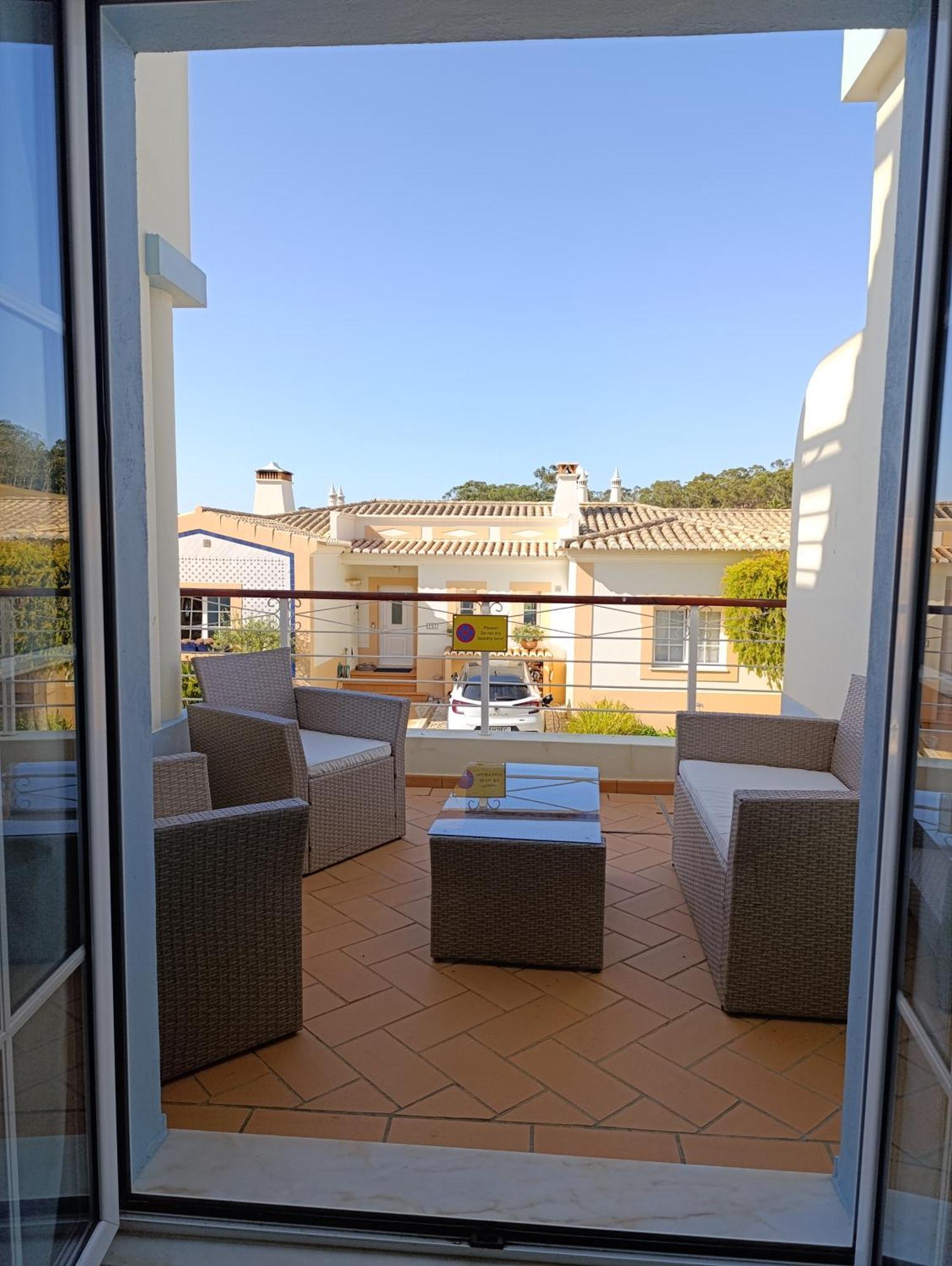 Komfortables Town House In Traumhafter Lage Budens Exterior foto